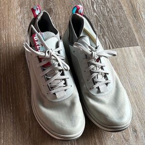 Bala Gray Sneakers Casual Athletic Style